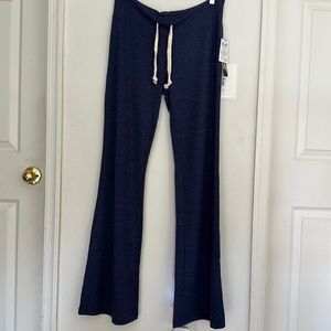 NWT Seven pants. Size L